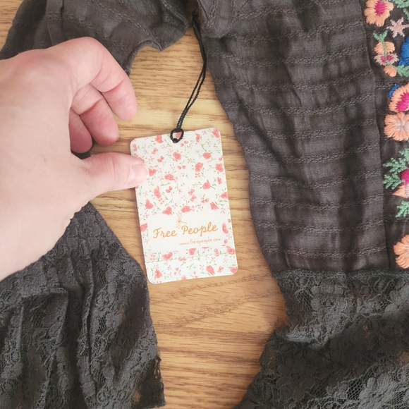 NWT Free People One Antiquity Lace Contrast Mini Dress, Size 6 - Picture 9 of 16